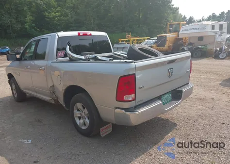 2017 Ram 1500 Slt 4X4 6'4 Box z USA, uszkodzony, nr VIN 1C6RR7GT3HS544716